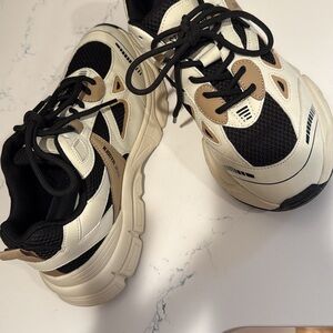 Steve Madden Sneakers